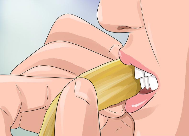 سفید کردن دندان با پوست موز