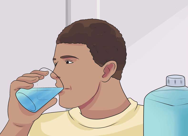 نوشیدن آب باز کردن گرفتگی بینی