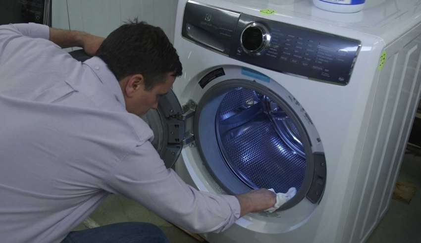 تمیز کردن ماشین لباسشویی