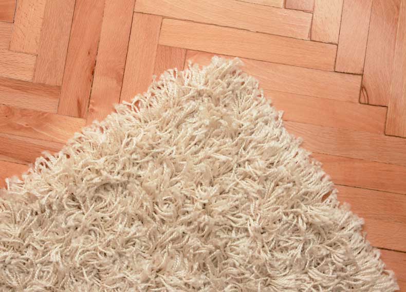 جلوگیری از لک شدن فرش